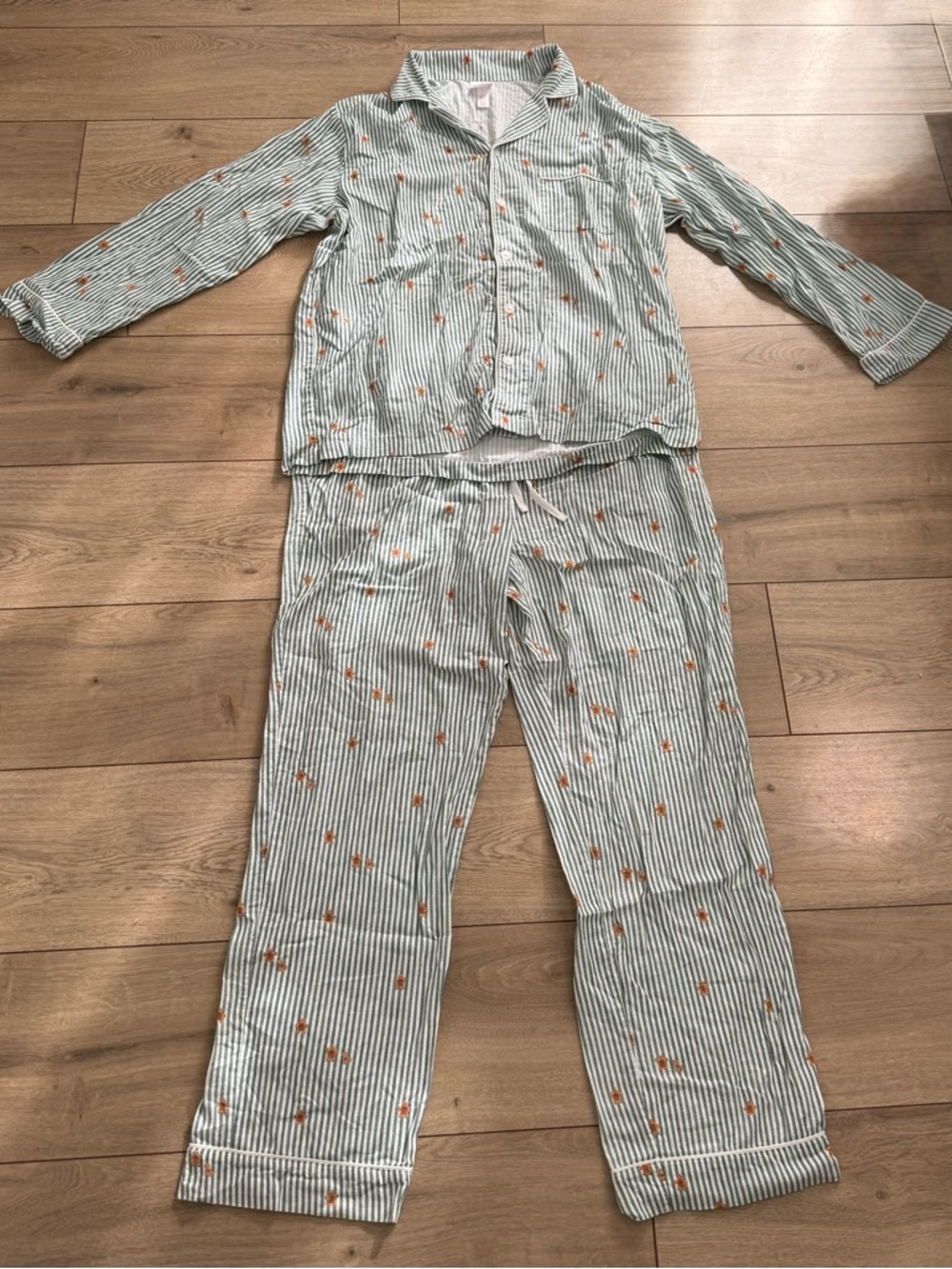 Wondershop Men’s Green & White Striped Pajama Set with Gingerbread 100% Cotton